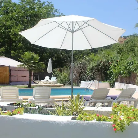 Casa La Nuez Bed and breakfast 2*
